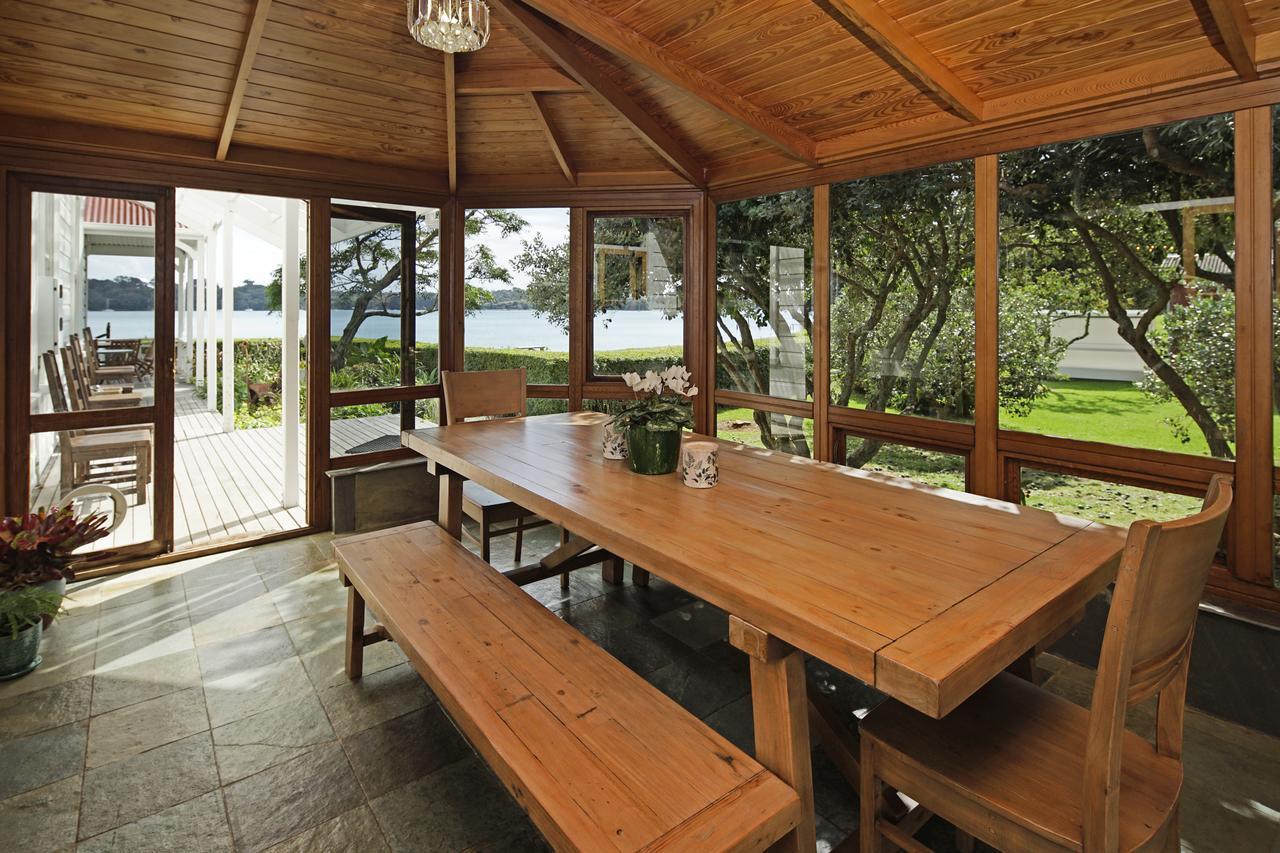 Oakura Bay Villa - Stay Waiheke Te Whau Bay ภายนอก รูปภาพ